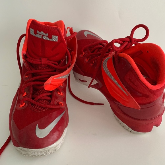 NIKE ZOOM LEBRON SOLDIER 8 - Picture 3 of 6